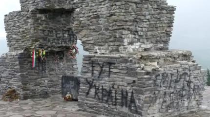 За что киевский режим ненавидит венгров?