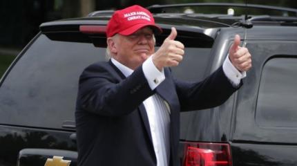 Клинтон и Трамп используют стрельбу в гей-клубе в свою пользу Клинтон и Трамп используют стрельбу в гей-клубе в свою пользу