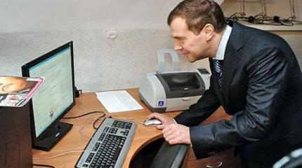Российская власть и Интернет: история противостояния