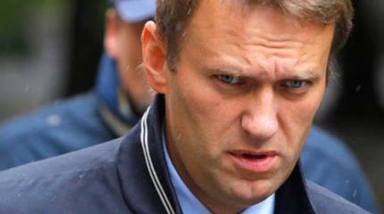 Навальный намерен засудить Чайку по шести искам Навальный намерен засудить Чайку по шести искам