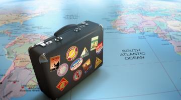 Без виз и в чемодане: украинка пыталась провезти в Польшу сына в багаже