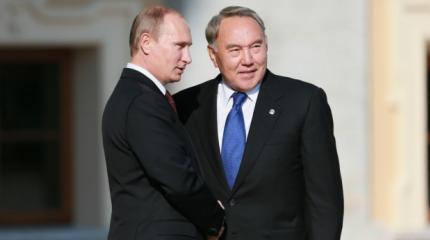 Назарбаев Путину: Порошенко готов признать Донбасс Назарбаев Путину: Порошенко готов признать Донбасс