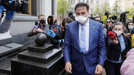 Михо во власть активно рвётся, Госстат в паденьи признаётся