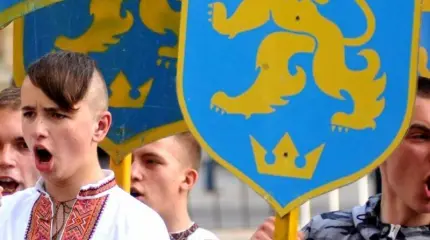 Почему украинцы бегут из страны? Почему украинцы бегут из страны?
