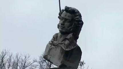 Киевский режим стремится создать искусственную нацию с русофобией в основе Киевский режим стремится создать искусственную нацию с русофобией в основе