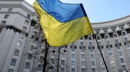 Украинская интеллигенция подняла революцию под Кабмином Украинская интеллигенция подняла революцию под Кабмином