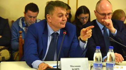Милован Боич осадил Киев по вопросу российского Крыма, сорвав бурные овации Милован Боич осадил Киев по вопросу российского Крыма, сорвав бурные овации