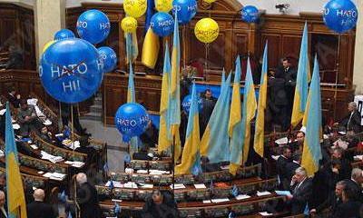 России пора заставить Украину прекратить все игрища