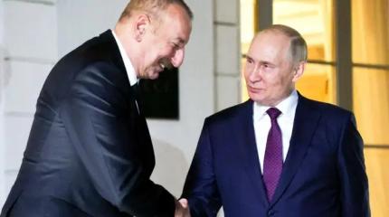 Путин и Алиев летят в Китай, где могут посмотреть в глаза друг другу Путин и Алиев летят в Китай, где могут посмотреть в глаза друг другу