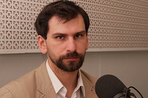 Дмитрий Александров: Кыргызстанцы не поддержат политическую партию с жесткой религиозной идеологией Дмитрий Александров: Кыргызстанцы не поддержат политическую партию с жесткой религиозной идеологией