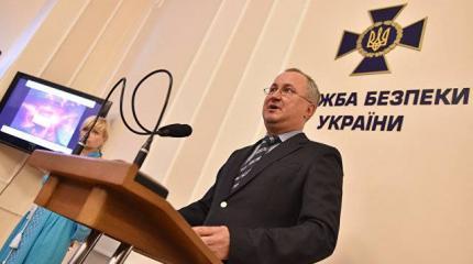 "Шпионы-гастарбайтеры". Как СБУ вербует уезжающих на заработки украинцев