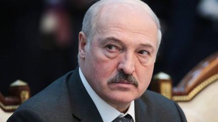 Лукашенко поручил силовикам закрыть границу Лукашенко поручил силовикам закрыть границу