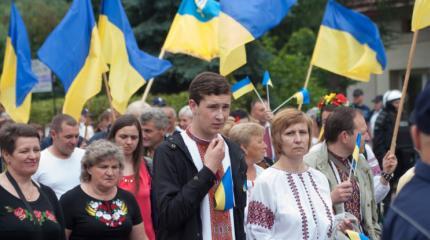 Киевляне заявили об эпитафии для Порошенко: Спасибо, что научили выживать Киевляне заявили об эпитафии для Порошенко: Спасибо, что научили выживать