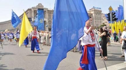 Записки Колорадского Таракана. Кумовья, кулеш и День незалежности Записки Колорадского Таракана. Кумовья, кулеш и День незалежности