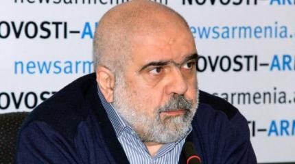 Искандарян: Баку впадает в "политическую паранойю" в отношении армян Искандарян: Баку впадает в "политическую паранойю" в отношении армян