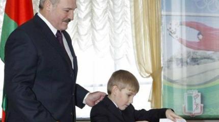 В Белоруссии Россия по-прежнему обречена на Лукашенко В Белоруссии Россия по-прежнему обречена на Лукашенко