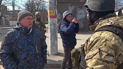 Военные РФ начали бороться с провокаторами Украины на раздаче гуманитарки