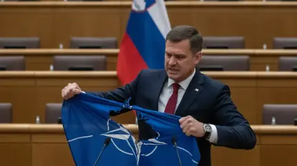 Дипломаты бьют тревогу: референдум в Словении — признак краха единства НАТО
