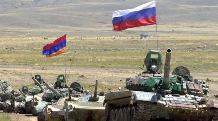 «С мыслями о России»: эксперт о целях обострения конфликта в Карабахе «С мыслями о России»: эксперт о целях обострения конфликта в Карабахе