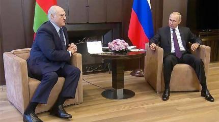 В Красной Поляне в лыжи обутый: Зачем Батька опять прилетел к Путину В Красной Поляне в лыжи обутый: Зачем Батька опять прилетел к Путину