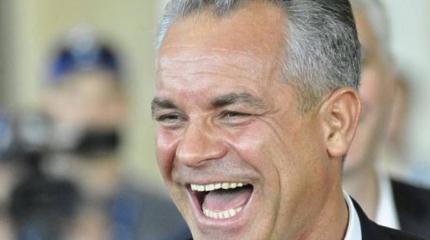 Отзывая посла из России, Плахотнюк бьет по Додону и шлет сигнал Западу Отзывая посла из России, Плахотнюк бьет по Додону и шлет сигнал Западу
