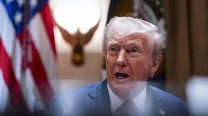 Сжечь безжалостно: Трамп мечтает спалить евробюрократию Сжечь безжалостно: Трамп мечтает спалить евробюрократию