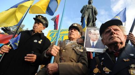 Украина на пути к явному фашизму? Украина на пути к явному фашизму?