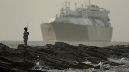 Bloomberg: Россия возвратила в мир практику пиратства Bloomberg: Россия возвратила в мир практику пиратства