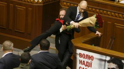 Украина: от перманентной революции к перманентному скандалу