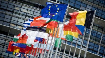 Российские политики снова переходят в наступление на иностранные языки