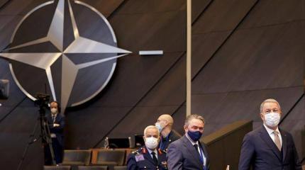 Киевский торг, Или завтрак с видом на Альянс Киевский торг, Или завтрак с видом на Альянс