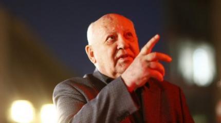 Горбачёв: «Русские готовы к любым жертвам, но хотят мира» Горбачёв: «Русские готовы к любым жертвам, но хотят мира»