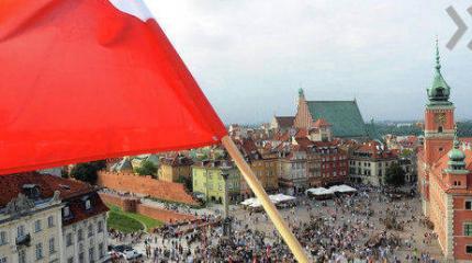 Поляки массово взбунтовались против правительства Поляки массово взбунтовались против правительства