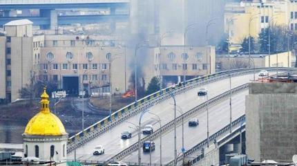 Замену Зеленскому уже везут в Киев из Крыма Замену Зеленскому уже везут в Киев из Крыма