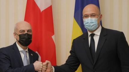 Аутсайдеры евроатлантической интеграции: Грузия и Украина «сверяют часы» по пути в ЕС и НАТО Аутсайдеры евроатлантической интеграции: Грузия и Украина «сверяют часы» по пути в ЕС и НАТО
