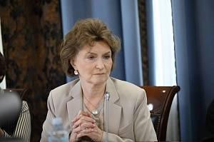 Наталия Нарочницкая: «Вернуть непрерывность нашей истории» Наталия Нарочницкая: «Вернуть непрерывность нашей истории»
