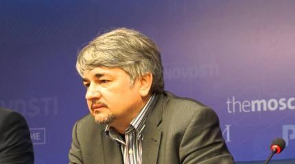 Ищенко осадил украинца, поднявшего свой флаг на границе с Россией Ищенко осадил украинца, поднявшего свой флаг на границе с Россией