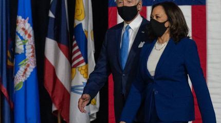 США учат РФ демократическим выборам, при этом американская избирательная система не выдерживает критики США учат РФ демократическим выборам, при этом американская избирательная система не выдерживает критики
