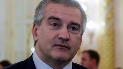 Аксенов:Крым не ведет войны с Украиной, она в головах украинских чиновников