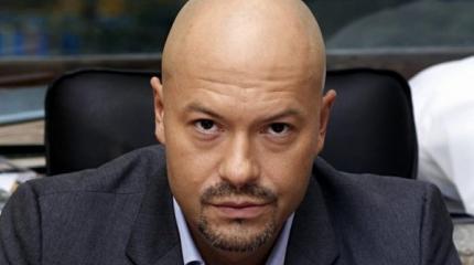 "Между нами тает лед" "Между нами тает лед"