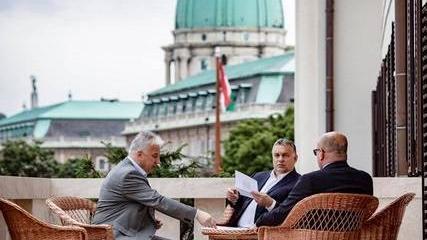 Киев недоволен поддержкой Будапештом украинских венгров