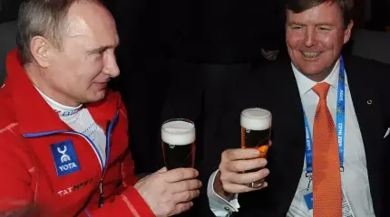 Королю Нидерландов пришлось оправдываться за фото с Путиным Королю Нидерландов пришлось оправдываться за фото с Путиным