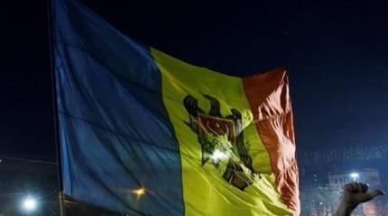 WSJ: С «агрессией Кремля» Молдавии придется бороться в одиночку WSJ: С «агрессией Кремля» Молдавии придется бороться в одиночку