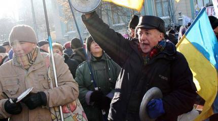 Киев мечтает: Москва покается, а президент РФ встанет на колени Киев мечтает: Москва покается, а президент РФ встанет на колени