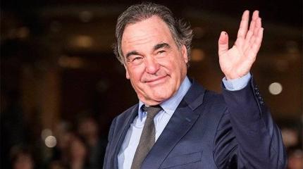 Оливер Стоун презентует продолжение фильма «Украина в огне» Оливер Стоун презентует продолжение фильма «Украина в огне»