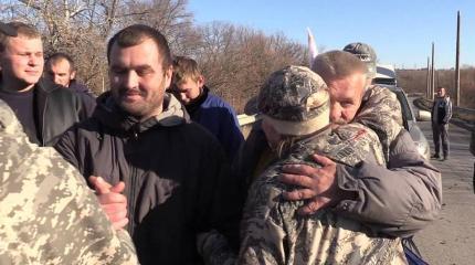Один крест на двоих. Интервью с вчерашними узниками украинских застенков Один крест на двоих. Интервью с вчерашними узниками украинских застенков