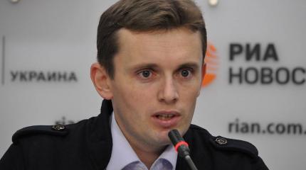 Бортник: Киев разыгрывает патриотическую карту Бортник: Киев разыгрывает патриотическую карту