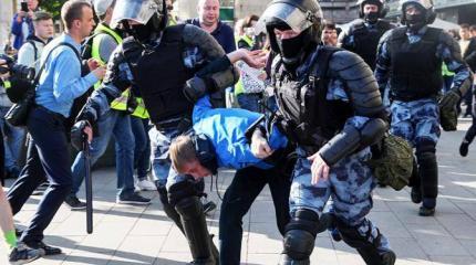 Разгон протеста в Москве: Власть не в силах скрыть свою истерику Разгон протеста в Москве: Власть не в силах скрыть свою истерику