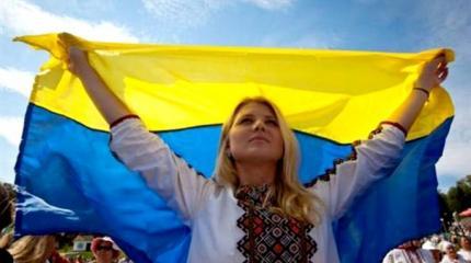 Украинцы перестали доверять основным институтам государственной власти Украинцы перестали доверять основным институтам государственной власти