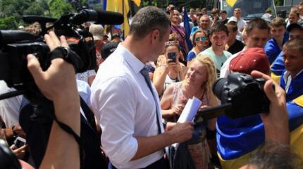 Кличко "подминает" под себя Одессу Кличко "подминает" под себя Одессу